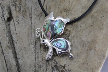 Butterfly pendant paua mop 