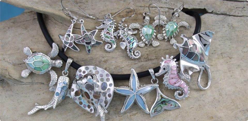 Sea Themed Driftwood Jewellers