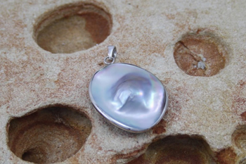 Mabe Pendant