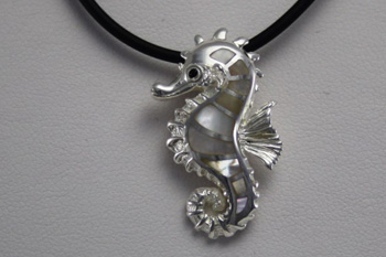 Small Seahorse Pendant