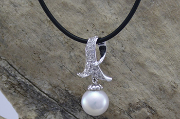South Sea Pearl & Diamond Pendant